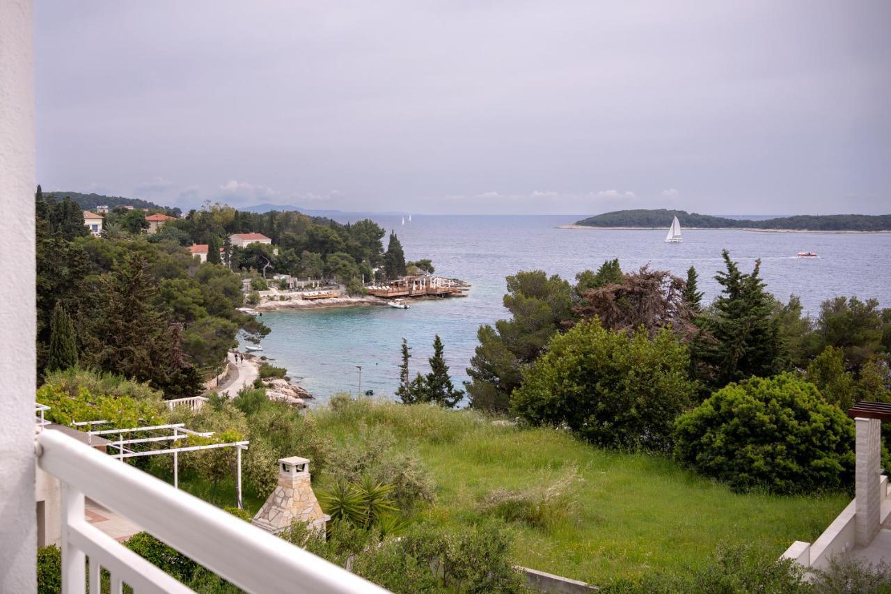 Feelhvar Along Bluelagoon Beach Хвар Экстерьер фото