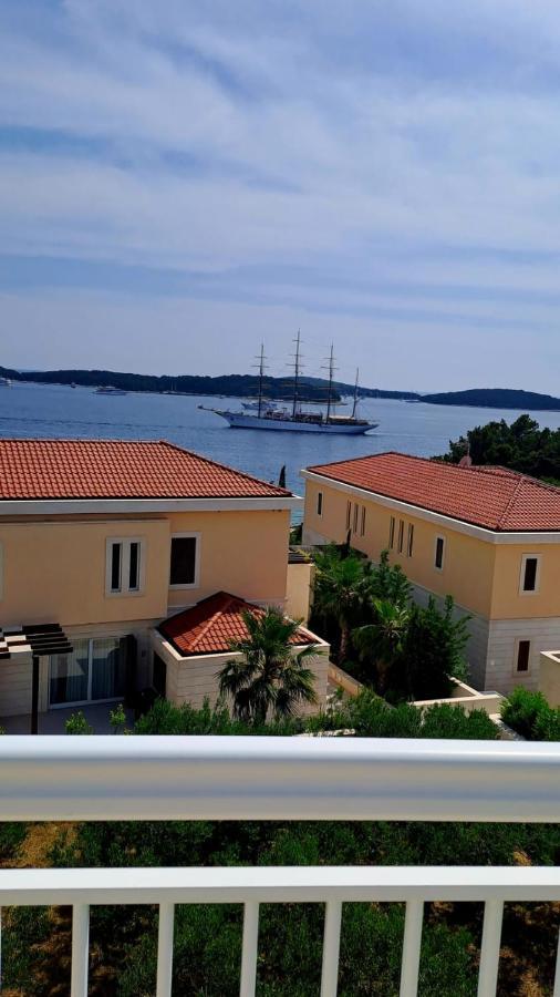 Feelhvar Along Bluelagoon Beach Хвар Экстерьер фото