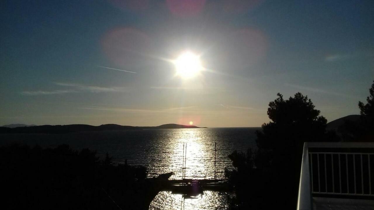 Feelhvar Along Bluelagoon Beach Хвар Экстерьер фото